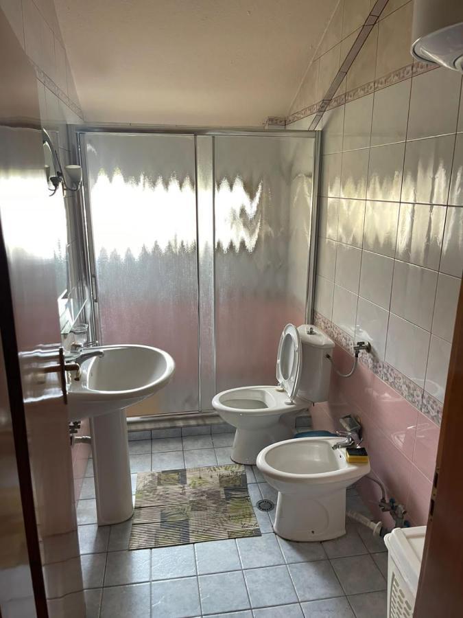 Vila Dedi Appartamento Shkodër Esterno foto